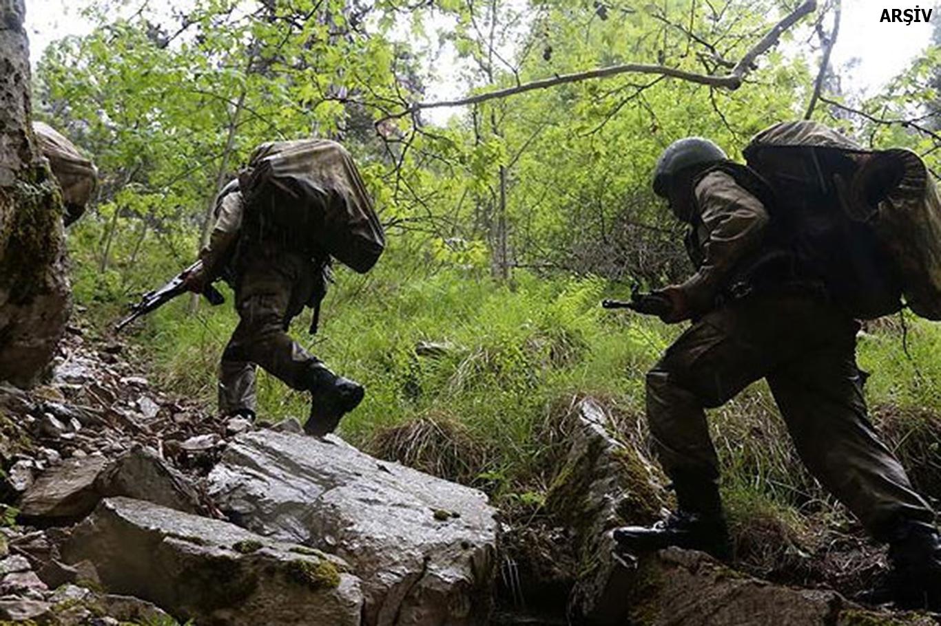 Şemdinli’de 2 PKK’li öldürüldü Şemdinli’de 2 PKK’li öldürüldü